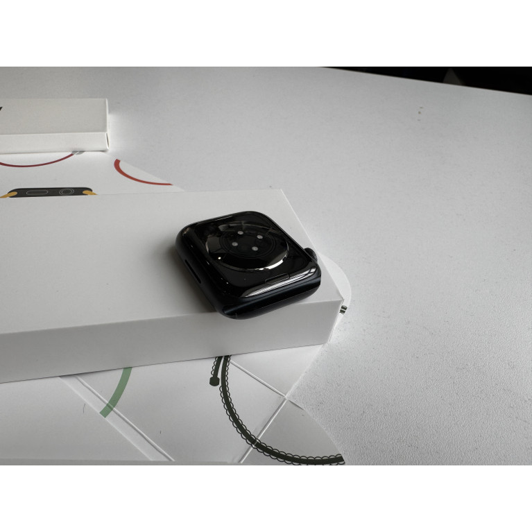 Apple Watch Series 7 45 мм Темная ночь Б/У