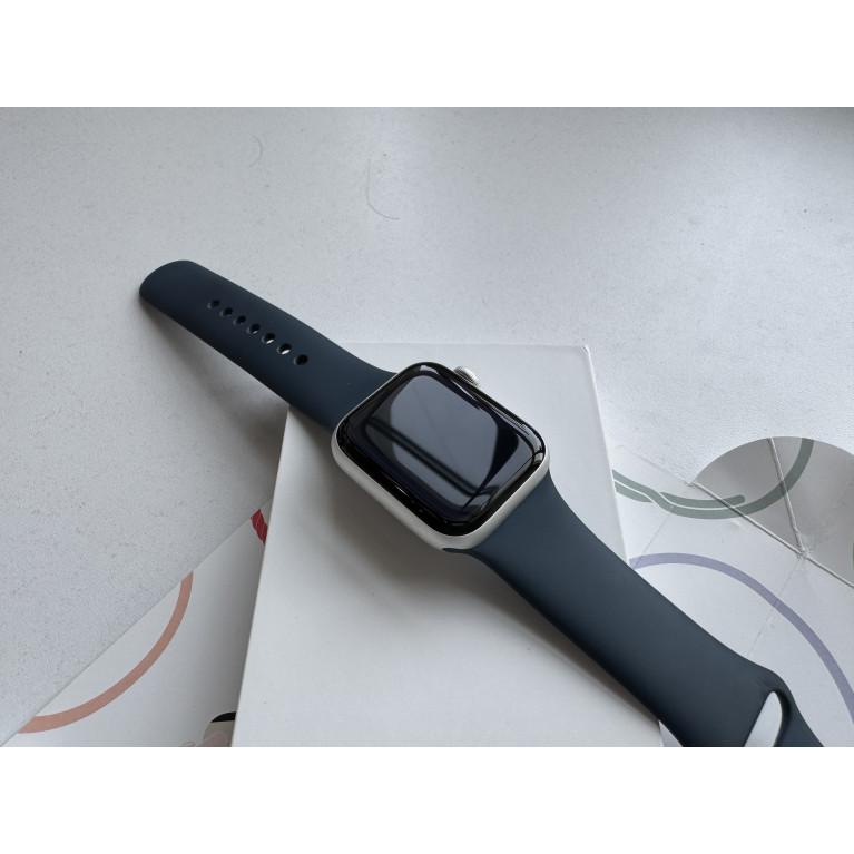 Apple Watch SE 2023 40 мм Серебристые Б/У