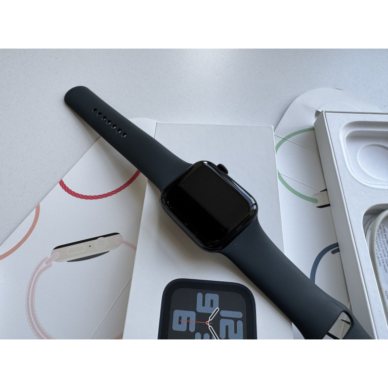 Apple Watch SE 2023 44 мм Темная ночь Б/У