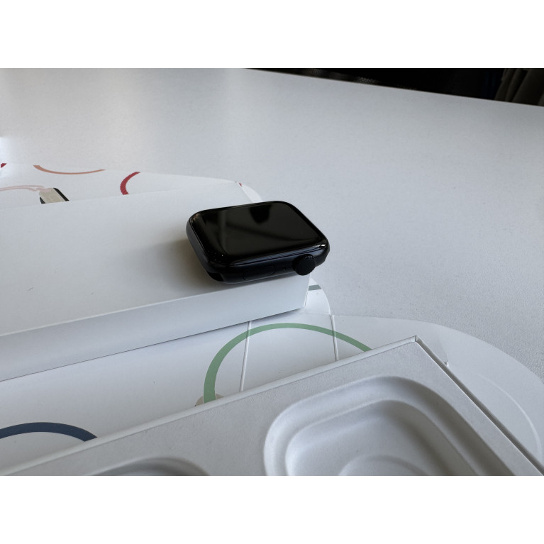 Apple Watch SE 2023 44 мм Темная ночь Б/У