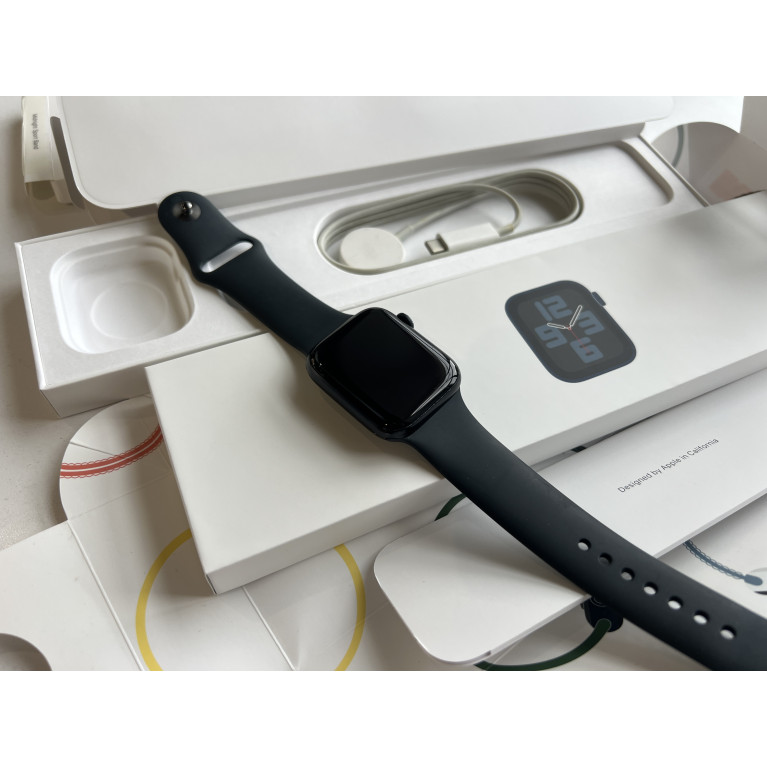 Apple Watch SE 2023 44 мм Темная ночь Б/У
