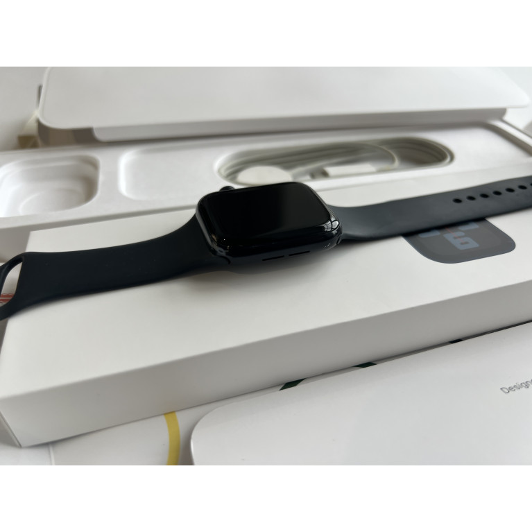 Apple Watch SE 2023 44 мм Темная ночь Б/У