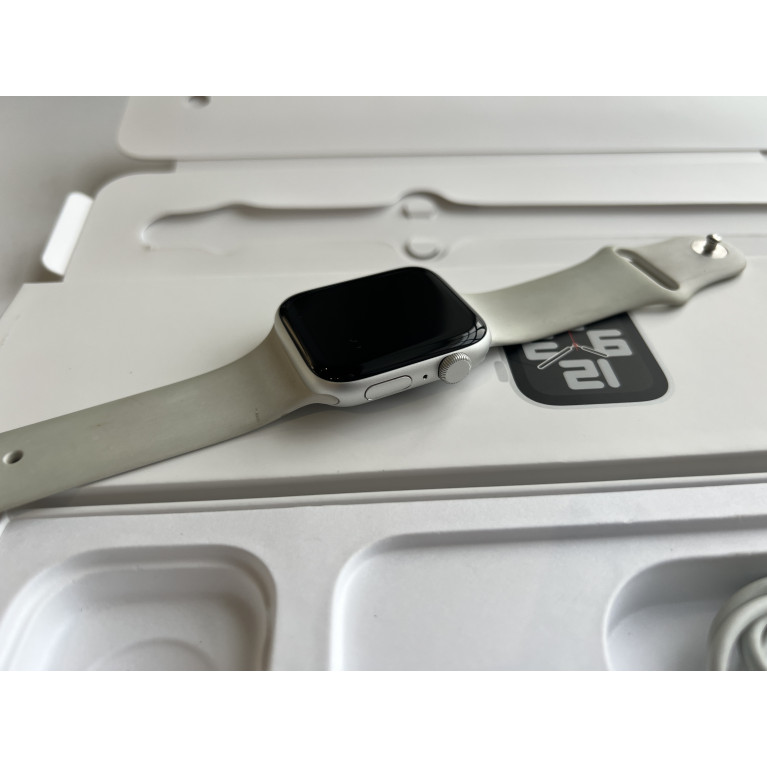Apple Watch SE 2023 44 мм Серебристые Б/У