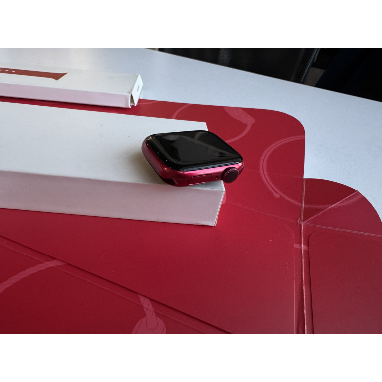 Apple Watch Series 7 41 мм Красные Б/У
