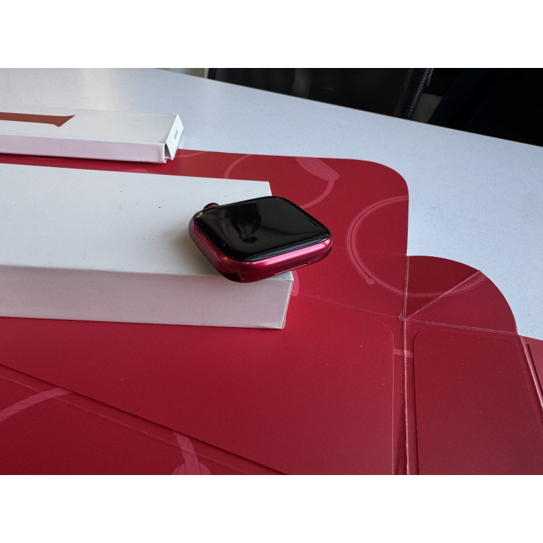 Apple Watch Series 7 41 мм Красные Б/У