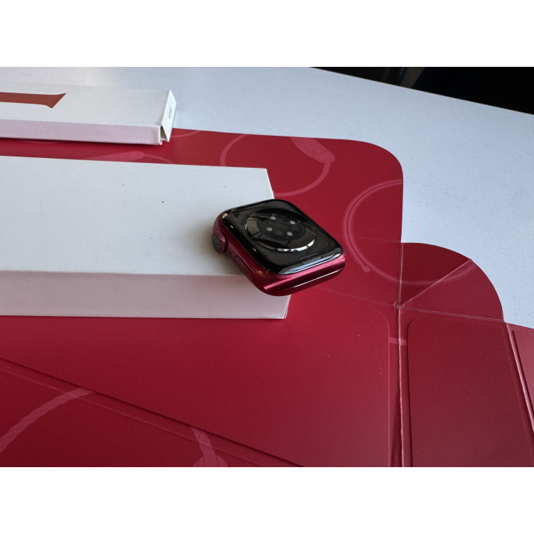 Apple Watch Series 7 41 мм Красные Б/У
