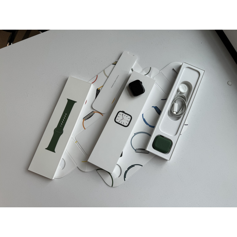 Apple Watch Series 7 45 мм Зеленые Б/У