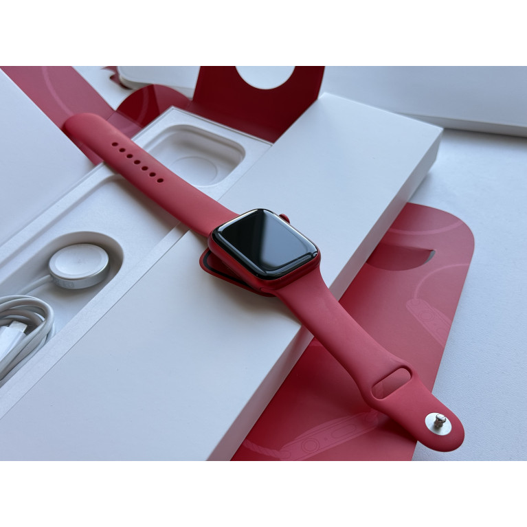 Apple Watch Series 8 45 мм RED Б/У