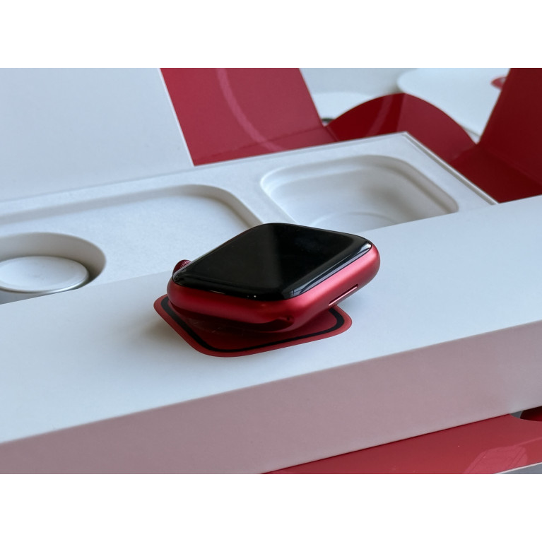 Apple Watch Series 8 45 мм RED Б/У