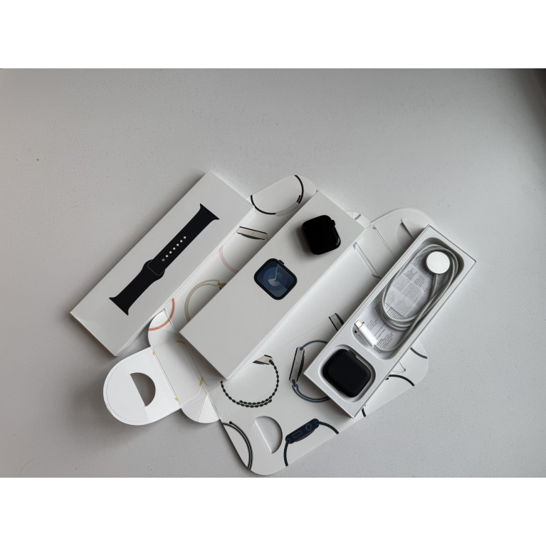 Apple Watch Series 9 45 мм Темная ночь Б/У