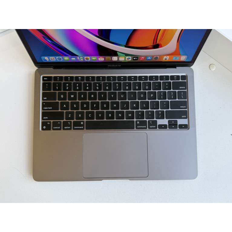 MacBook Air 13 2020 М1 8Гб/256Гб SSD Серый космос Б/У