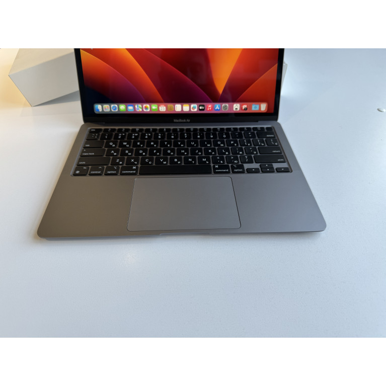 MacBook Air 13 2020 М1 8Гб/256Гб SSD Серый космос Б/У