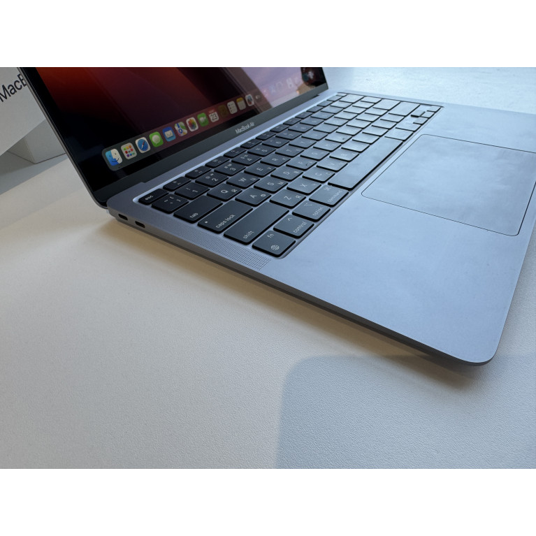 MacBook Air 13 2020 М1 8Гб/256Гб SSD Серый космос Б/У