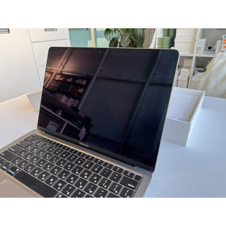 MacBook Air 13 2020 М1 8Гб/256Гб SSD Серый космос Б/У