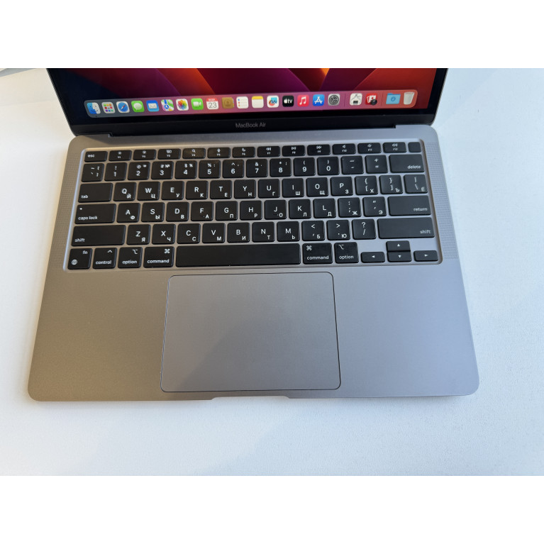 MacBook Air 13 2020 М1 8Гб/256Гб SSD Серый космос Б/У