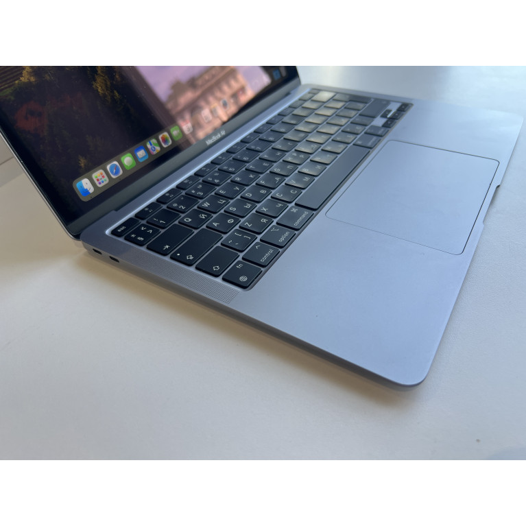 MacBook Air 13 2020 М1 8Гб/512Гб SSD Серый космос Б/У