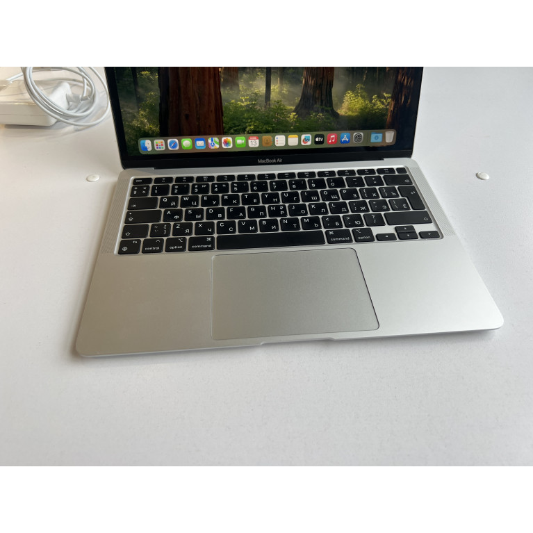 MacBook Air 13 2020 8Гб/512Гб SSD Серебристый Б/У