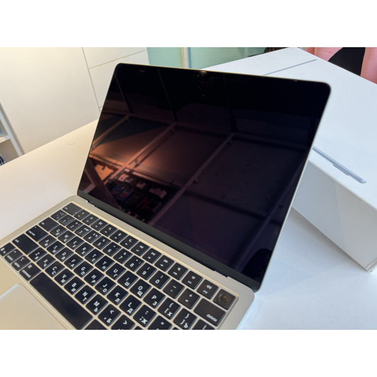 MacBook Air 13 2025 16Гб/256Гб SSD Небесно-голубой Б/У