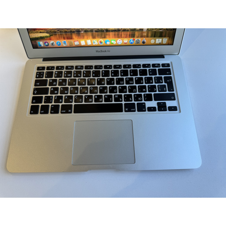 Macbook Air 13 2017 8Гб/128 Гб Серебристый Б/У