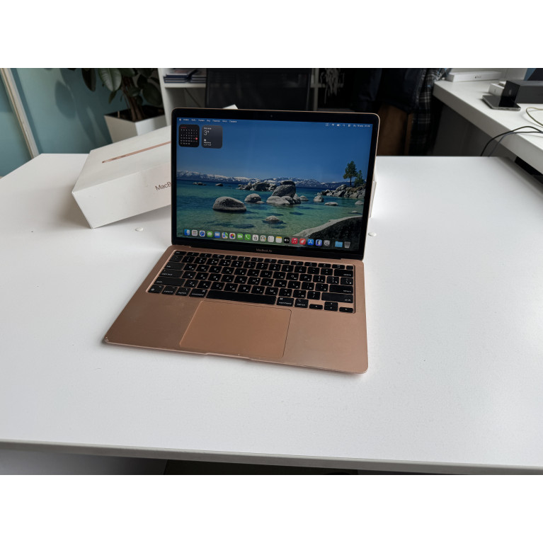 MacBook Air 13 2020 М1 8Гб/256Гб SSD Золотой Б/У