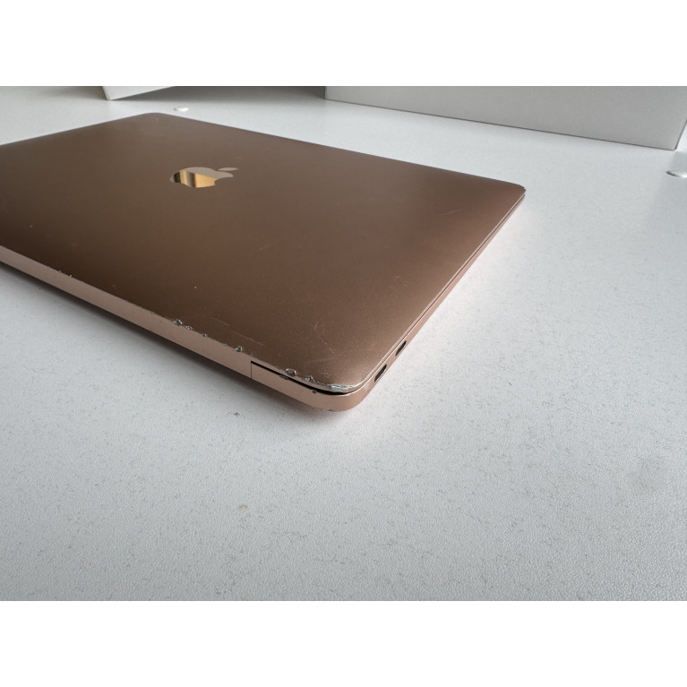 MacBook Air 13 2020 М1 8Гб/256Гб SSD Золотой Б/У