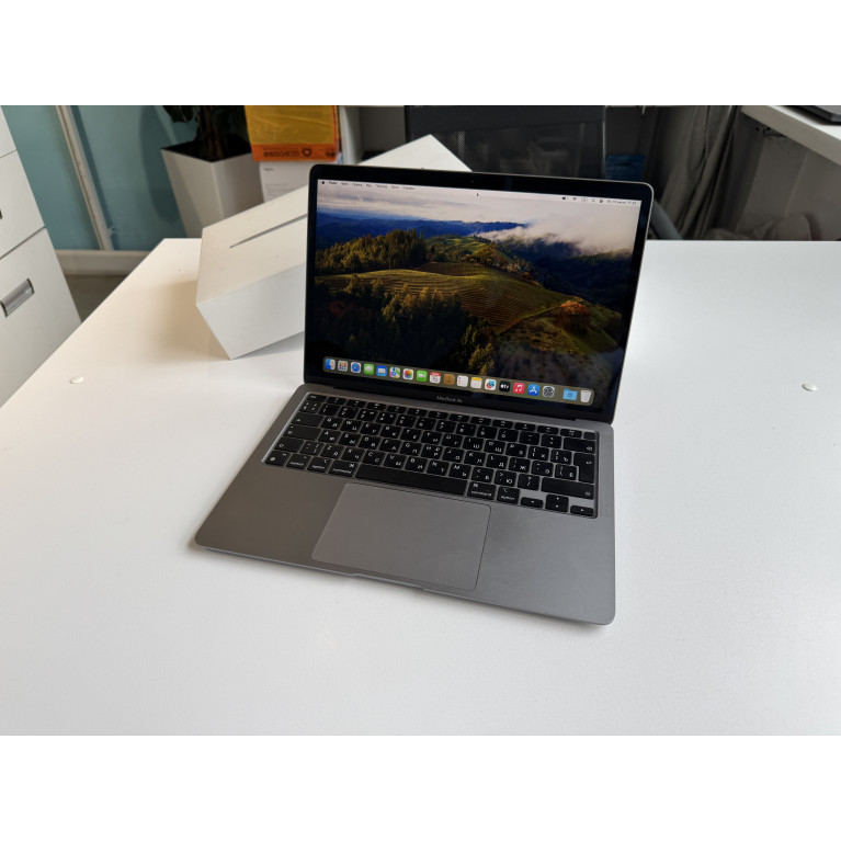 MacBook Air 13 2020 М1 16Гб/256Гб SSD Серый космос Б/У