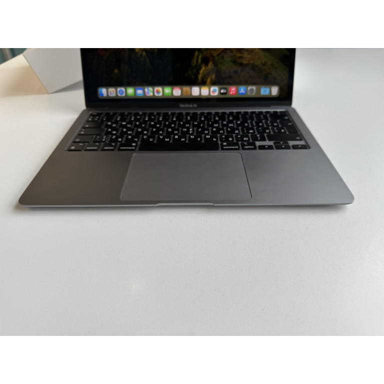 MacBook Air 13 2020 М1 16Гб/256Гб SSD Серый космос Б/У