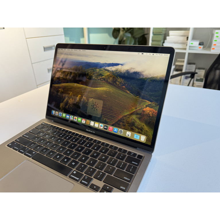 MacBook Air 13 2020 М1 8Гб/256Гб SSD Серый космос Б/У