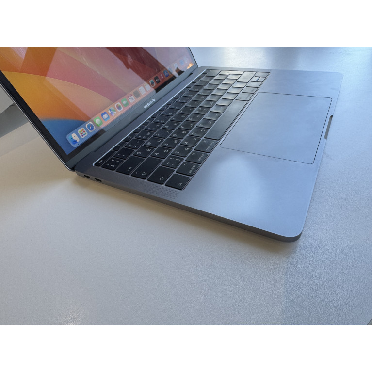 MacBook Pro 13 2017 8Гб/128Гб Серый космос Б/У