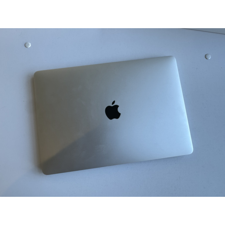 MacBook Pro 13 2020 M1 8Гб/512Гб Серебристый Б/У