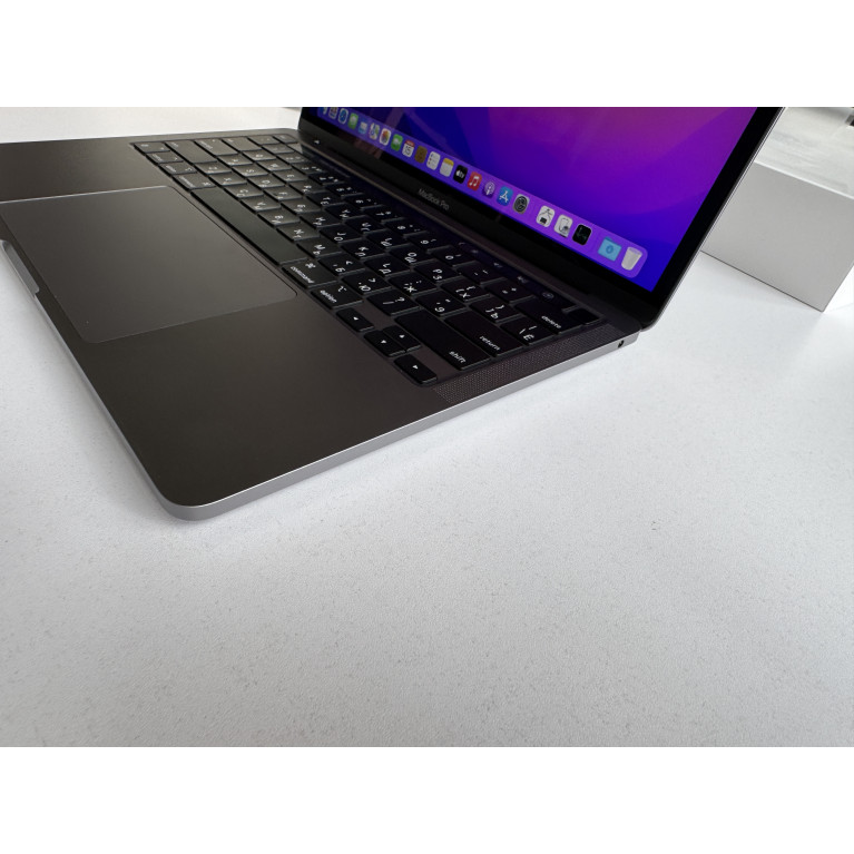 MacBook Pro 13 2020 M1 8Гб/256Гб Серый космос Б/У