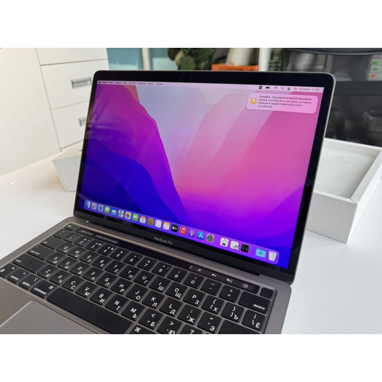 MacBook Pro 13 2020 M1 8Гб/256Гб Серый космос Б/У