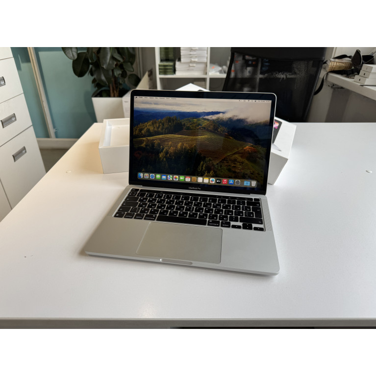 MacBook Pro 13 2020 M1 8Гб/512Гб Серебристый Б/У