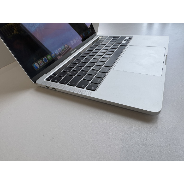 MacBook Pro 13 2020 M1 8Гб/512Гб Серебристый Б/У