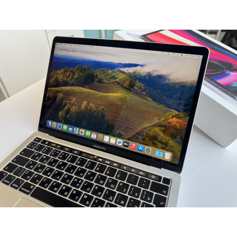 MacBook Pro 13 2020 M1 8Гб/512Гб Серебристый Б/У
