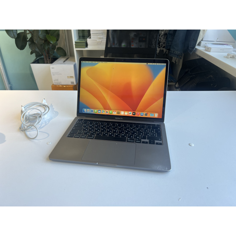 MacBook Pro 13 2020 16Гб/512Гб Серый космос Б/У