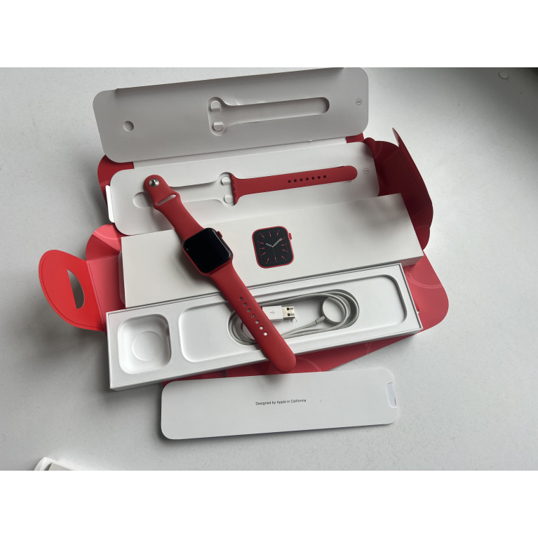 Apple Watch Series 6 44 мм Красный Б/У