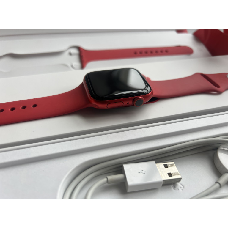 Apple Watch Series 6 44 мм Красный Б/У