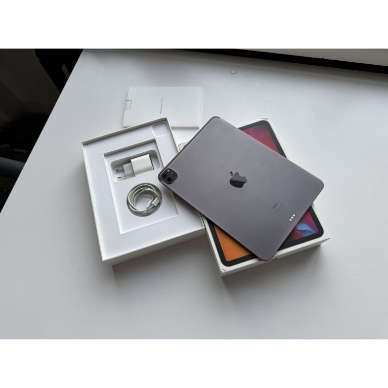 iPad Pro 2020 11 Wi-Fi 256Гб Серый космос Б/У 
