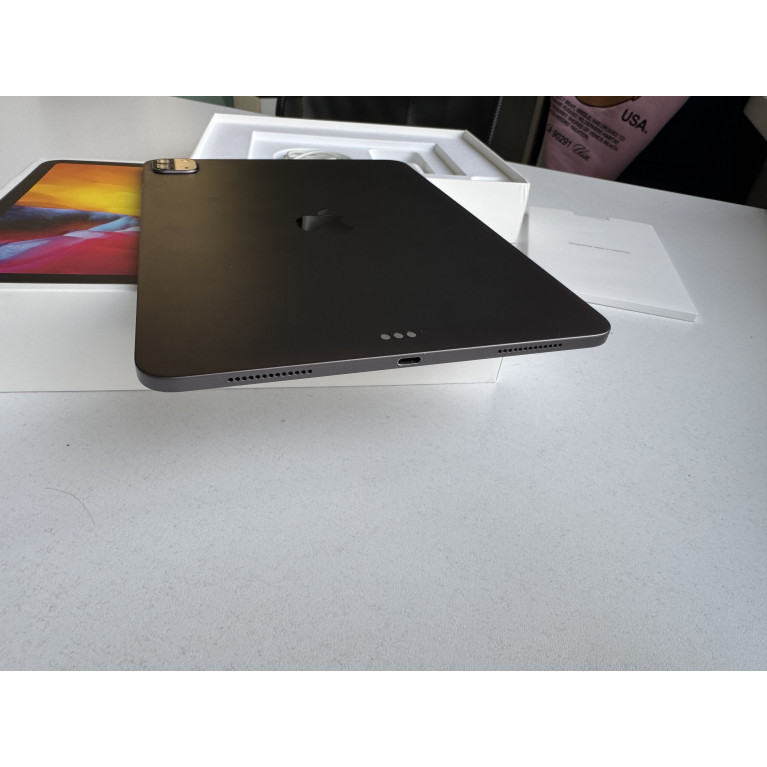 iPad Pro 2020 11 Wi-Fi 256Гб Серый космос Б/У 