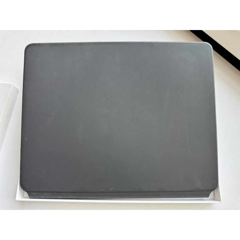 iPad Pro 2020 12,9 Wi-Fi 128Гб Серый космос + Magic Keyboard Б/У 