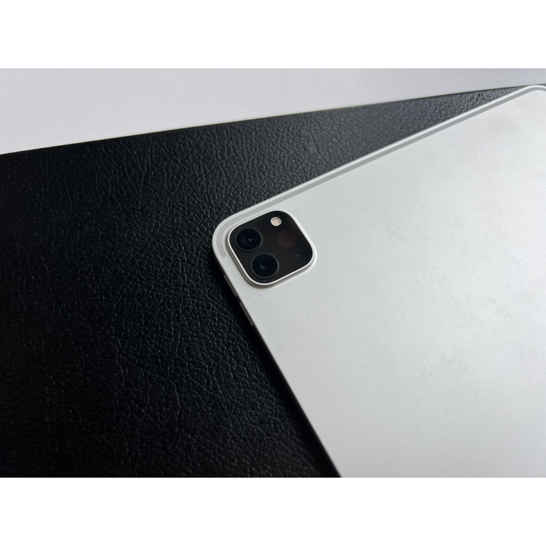 iPad Pro 2022 11 Wi-Fi 128Гб Серебристый Б/У