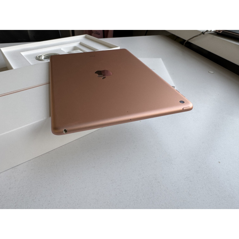 iPad 8 Wi-Fi 128Гб Золотой Б/У
