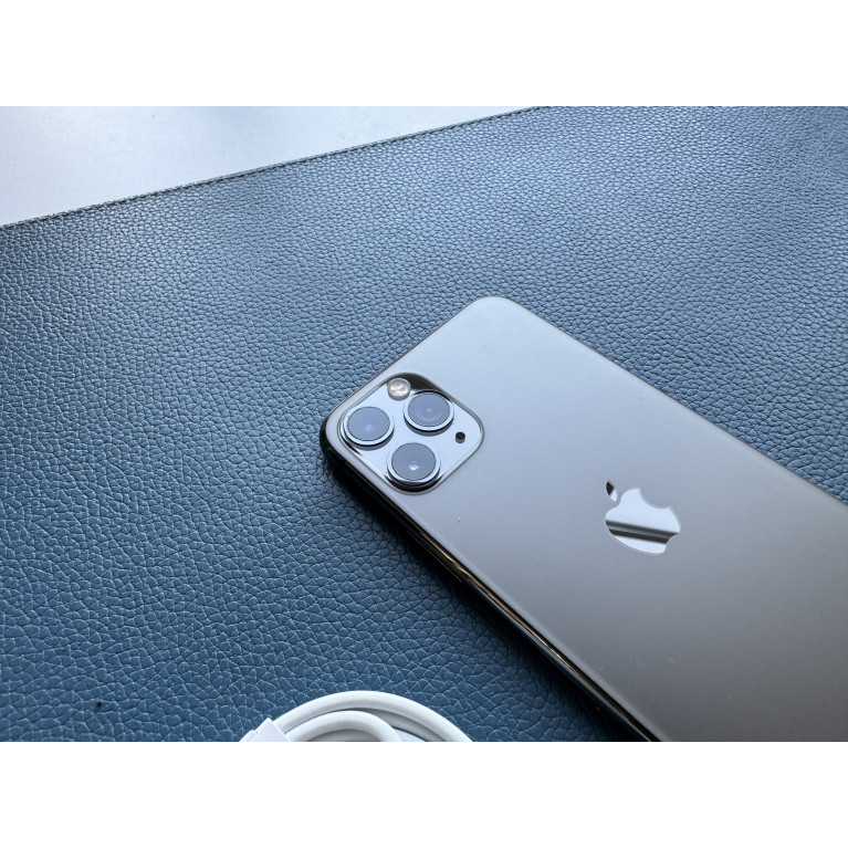 iPhone 11 Pro 64 Гб Серый космос Б/У