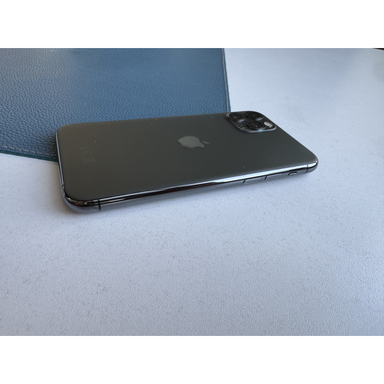 iPhone 11 Pro 64 Гб Серый космос Б/У
