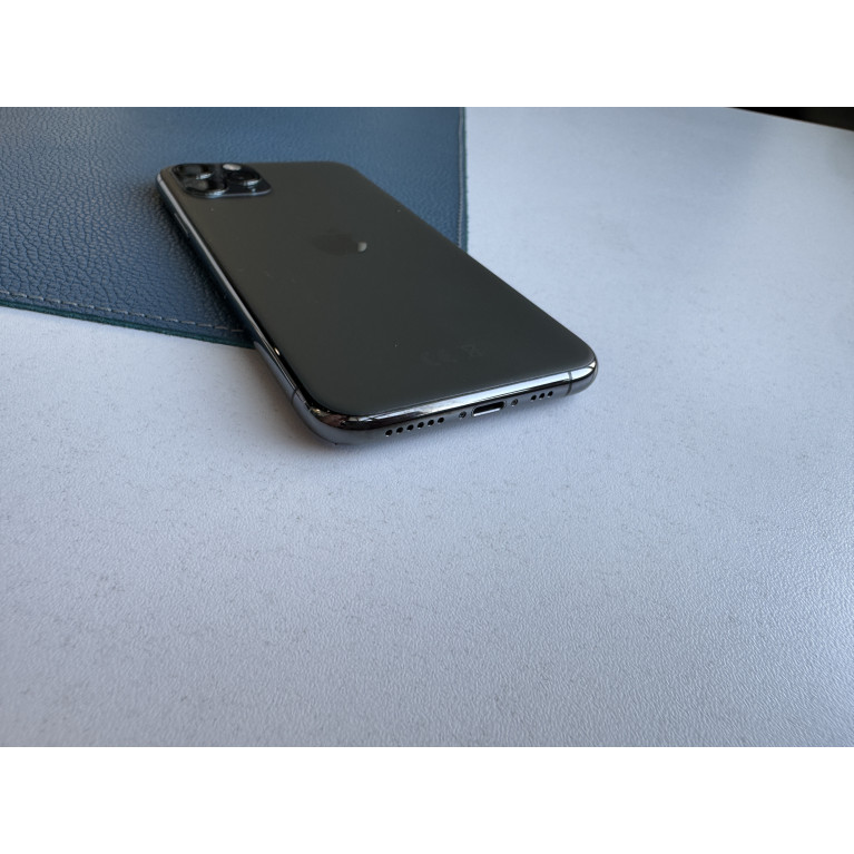 iPhone 11 Pro 64 Гб Серый космос Б/У