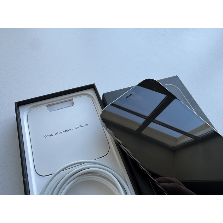 iPhone 12 Pro Max 256 Гб Графитовый Б/У