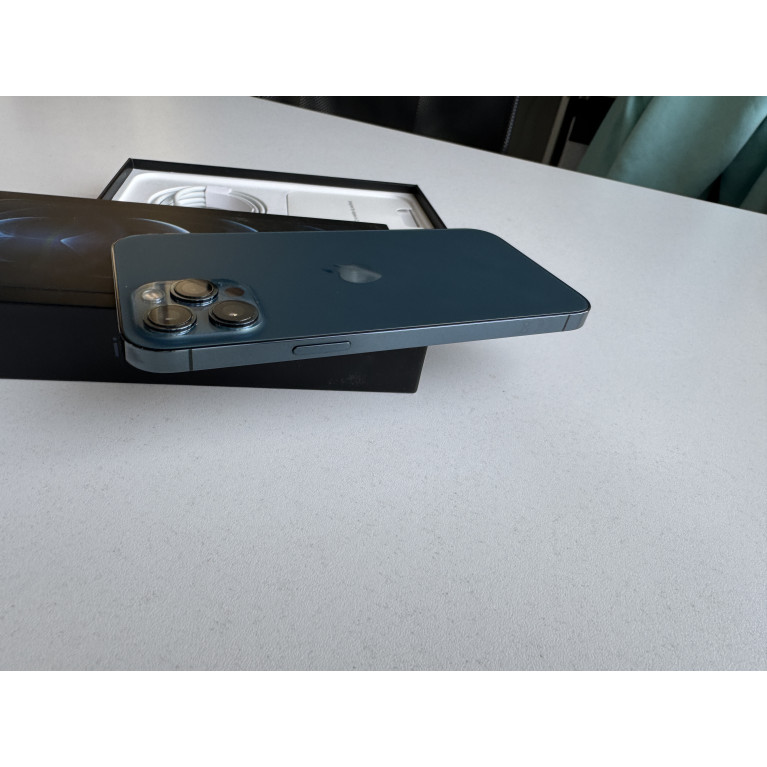 iPhone 12 Pro Max 256 Гб Тихоокеанский синий Б/У