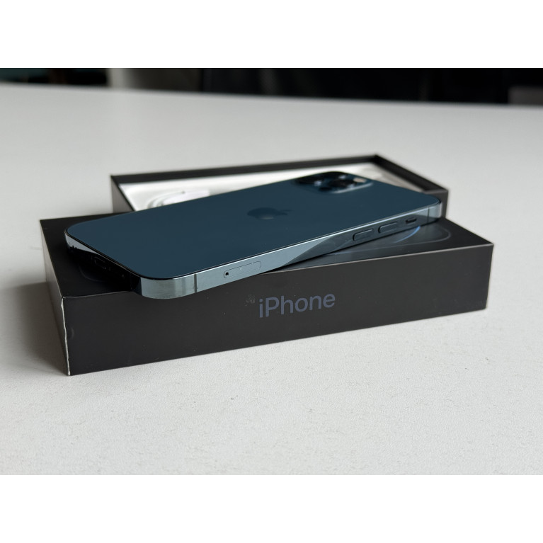 iPhone 12 Pro 256 Гб Тихоокеанский синий Б/У
