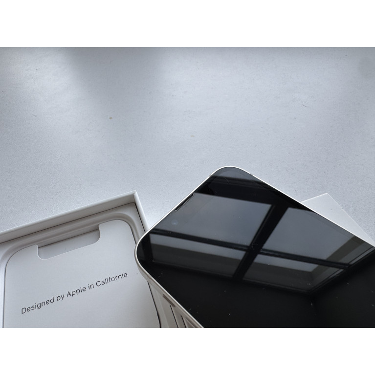 iPhone 13 Mini 128 Гб Сияющая звезда Б/У